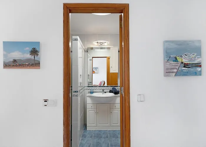 Puerto Chico 9 Apartment